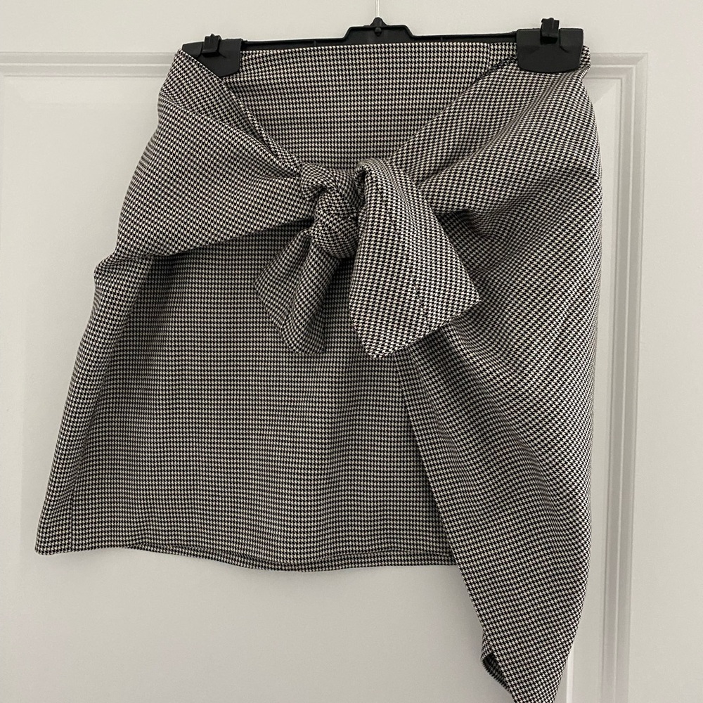 Zara Houndstooth Knot Mini Skirt